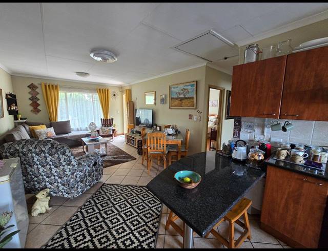 2 BEDROOM TOWNHOUSE FOR SALE IN ELANDSPARK